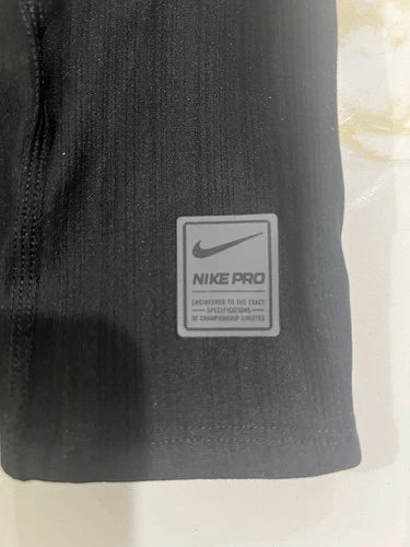 Nike Pro Hyperwarm Balaclava Hood, Men, One Size, Black